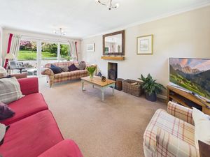 MAIN LOUNGE- click for photo gallery